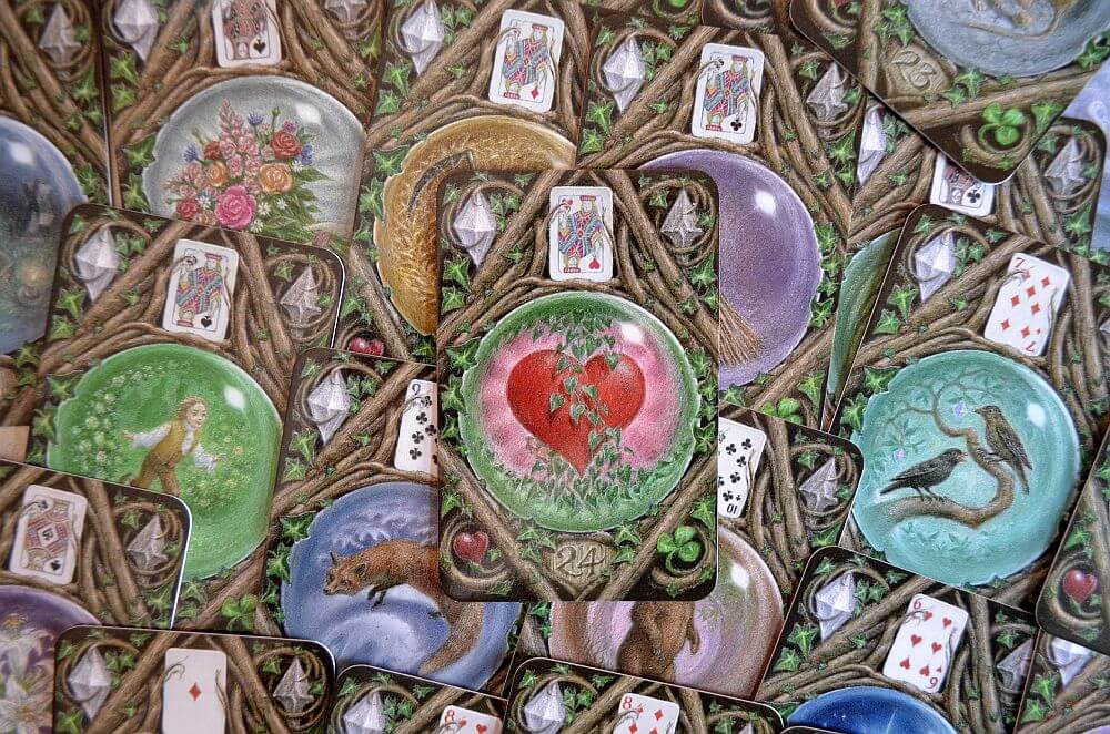 The Enchanted Lenormand Oracle – recenzja